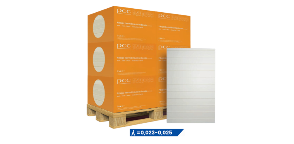 Wärmedämmplatte aus Polyurethan auf PIR-Basis. Die EUROPIR DUAL-Platte mit speziell entwickelten Führungen ermöglicht eine sehr einfache Verlegung von Klinkerziegeln oder Ziegeln. Dadurch werden die Dämmung der Fassade und die Verlegung der Ziegel zu einem einfachen Vorgang.