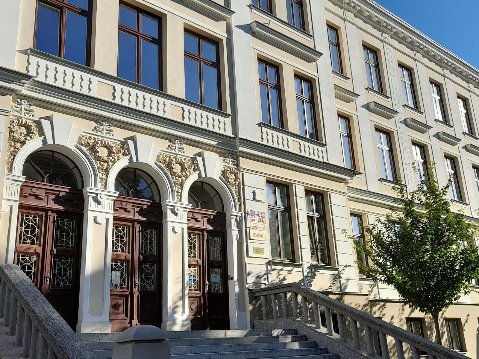 Gimnazjum Jevíčko, Czechy